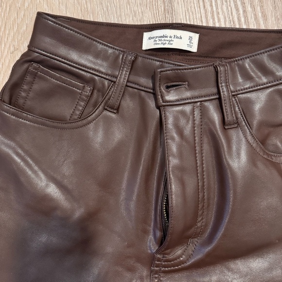 COPY - Abercrombie brown vegan leather pants - Picture 4 of 4